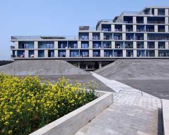 OPEN Architecture Stepped Courtyards